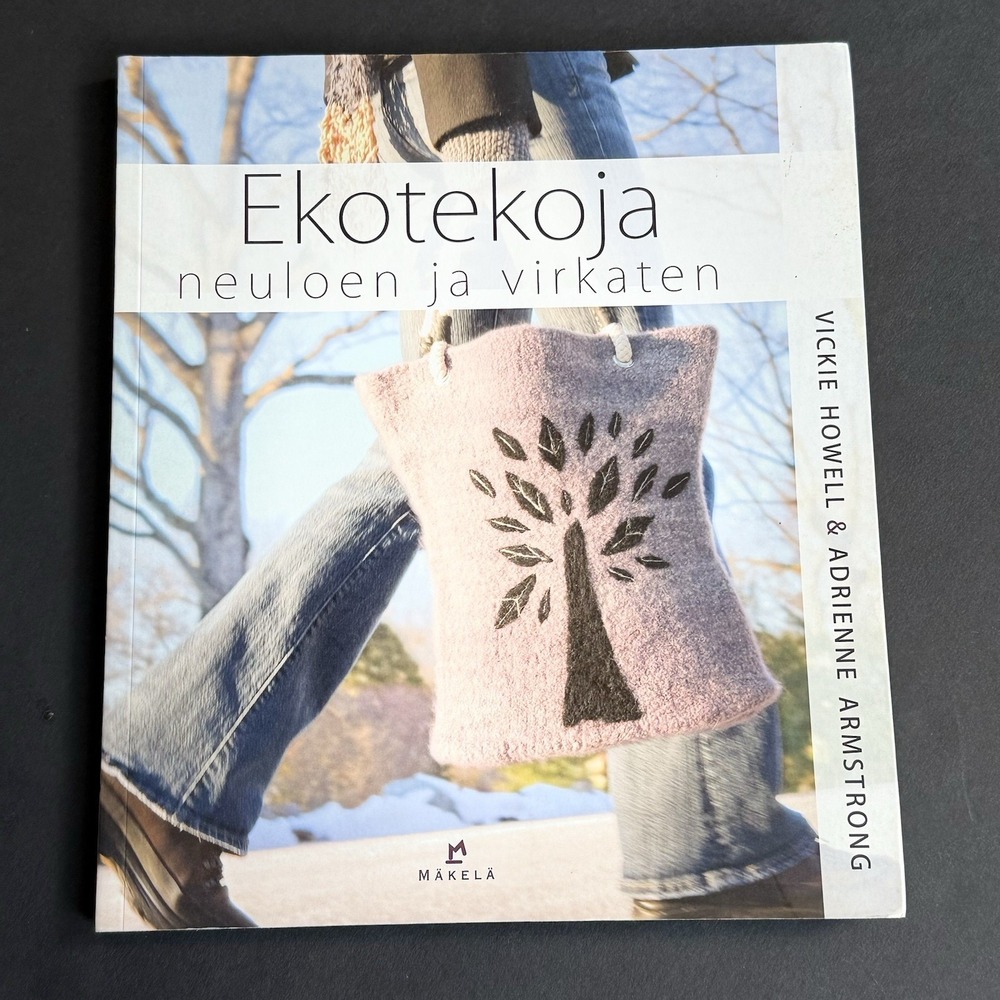 Knit Purl Book Save the World Finnish Edition Ekotekoja Vickie Howell Paperback